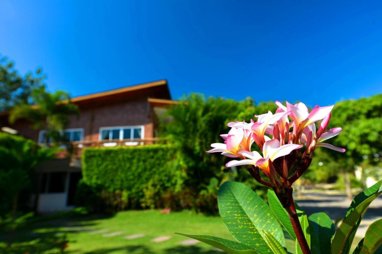 Theerama Cottage Suan Phueng Εξωτερικό φωτογραφία